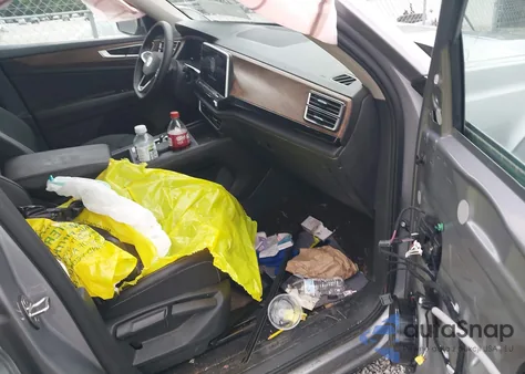 2024 Volkswagen Atlas 2.0T Se from USA, damaged, VIN 1V2LR2CA1RC602757